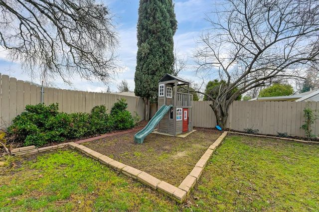 6806 Lakewood Way, Orangevale, CA 95662