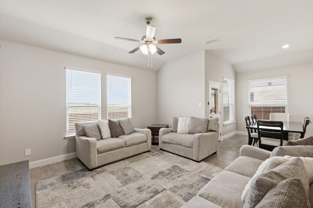 3021 Lionsgate Drive, Argyle, TX 76226