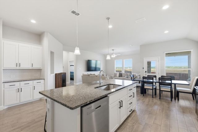 3021 Lionsgate Drive, Argyle, TX 76226