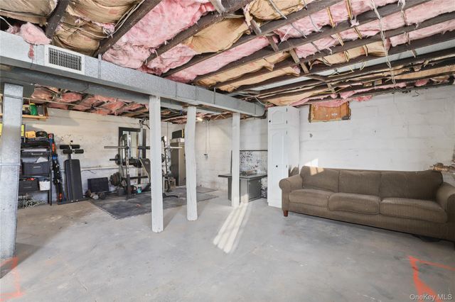 81 N Washington Avenue, White Plains, NY 10603