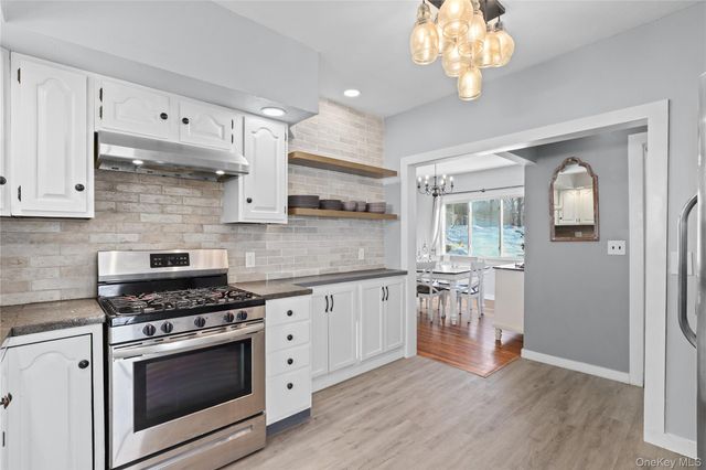 81 N Washington Avenue, White Plains, NY 10603