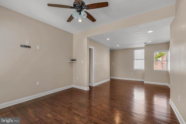 1567 E MONTGOMERY AVE, Philadelphia, PA 19125