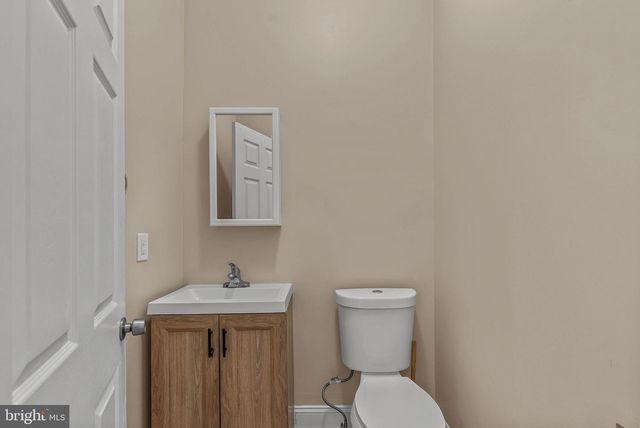 1567 E MONTGOMERY AVE, Philadelphia, PA 19125