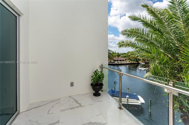 259 Shore Court, Lauderdale-By-The-Sea, Lauderdale By The Sea, FL 33308