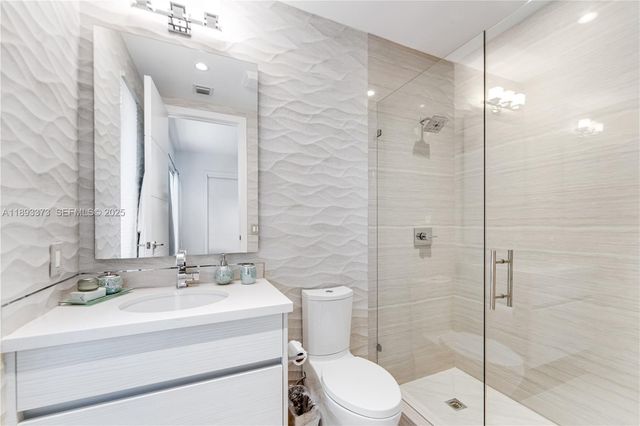259 Shore Court, Lauderdale-By-The-Sea, Lauderdale By The Sea, FL 33308