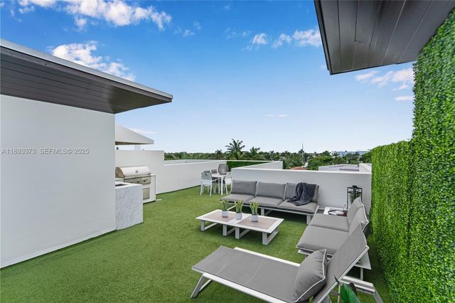259 Shore Court, Lauderdale-By-The-Sea, Lauderdale By The Sea, FL 33308