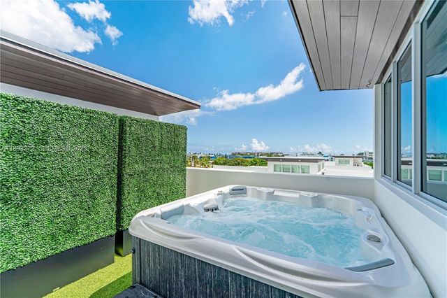 259 Shore Court, Lauderdale-By-The-Sea, Lauderdale By The Sea, FL 33308