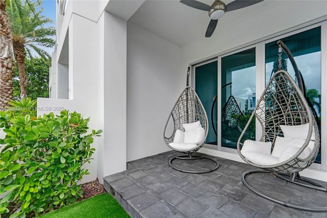 259 Shore Court, Lauderdale-By-The-Sea, Lauderdale By The Sea, FL 33308