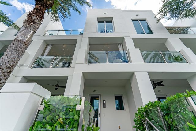 259 Shore Court, Lauderdale-By-The-Sea, Lauderdale By The Sea, FL 33308