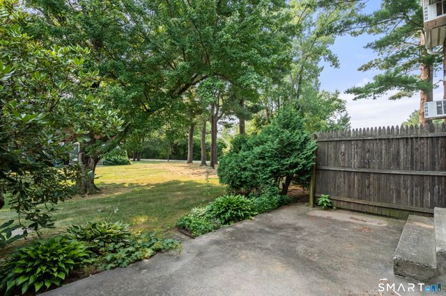 48 Brandywine Lane 48, Suffield, CT 06078