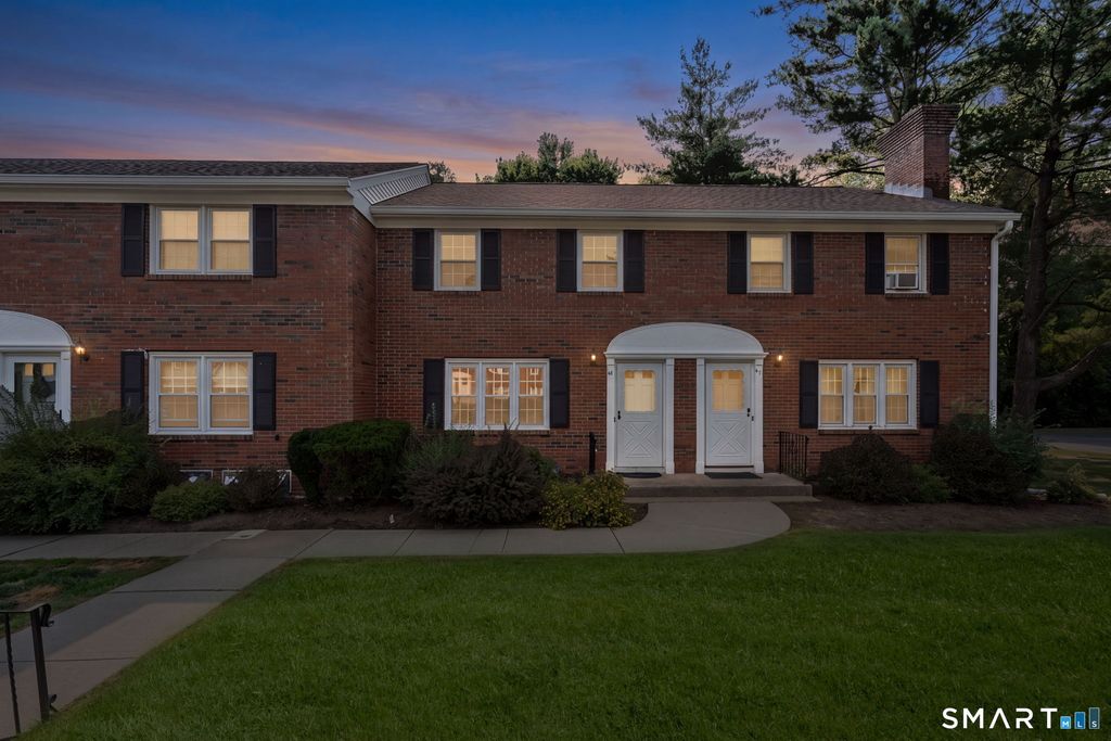 48 Brandywine Lane 48, Suffield, CT 06078