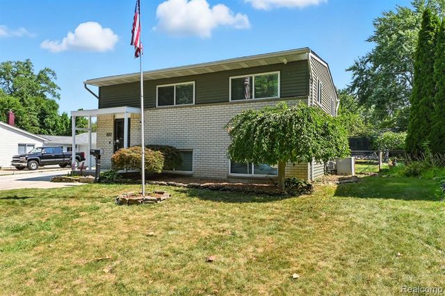 800 Birdsong Drive, Milford, MI 48381