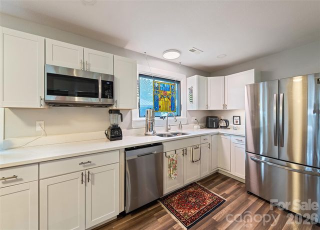 2906 Jonathan Creek Road, Waynesville, NC 28785