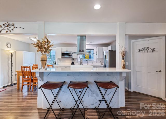 2906 Jonathan Creek Road, Waynesville, NC 28785