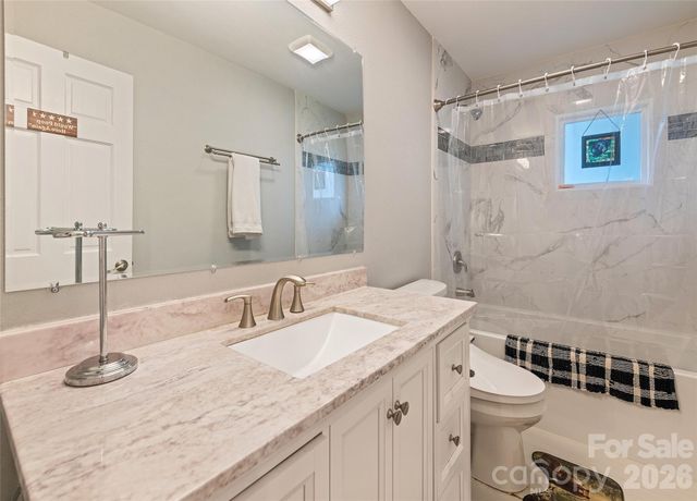 2906 Jonathan Creek Road, Waynesville, NC 28785