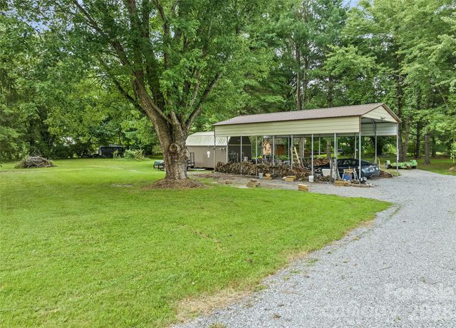 2906 Jonathan Creek Road, Waynesville, NC 28785