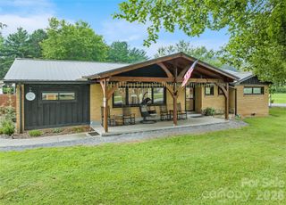 2906 Jonathan Creek Road, Waynesville, NC 28785