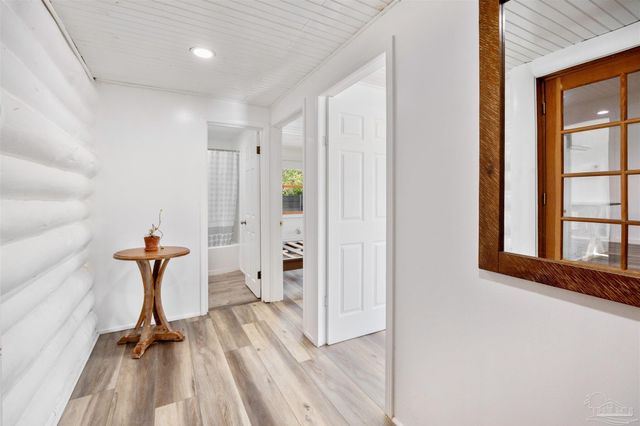 2221 Club House Dr, Lillian, AL 36549