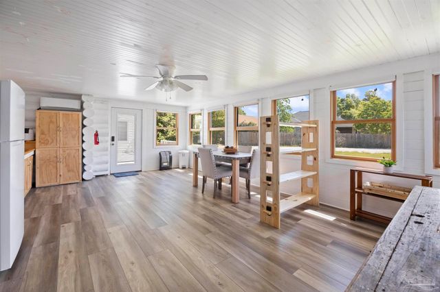 2221 Club House Dr, Lillian, AL 36549