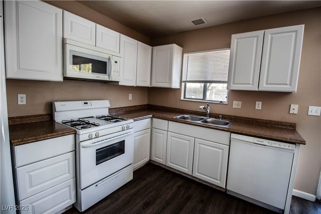 2501 Indian Sage Way, Las Vegas, NV 89108