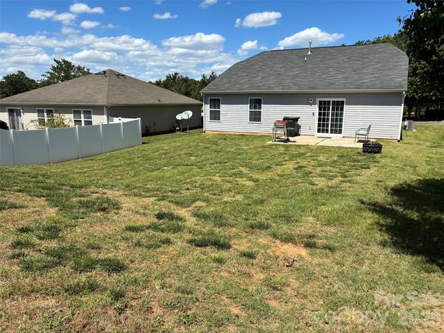 9315 Carrot Patch Drive, Charlotte, NC 28216