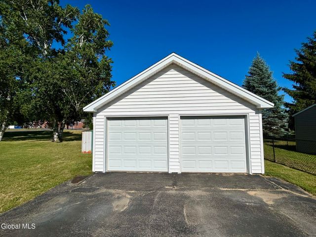 3202 Delmar Avenue, Rotterdam, NY 12306