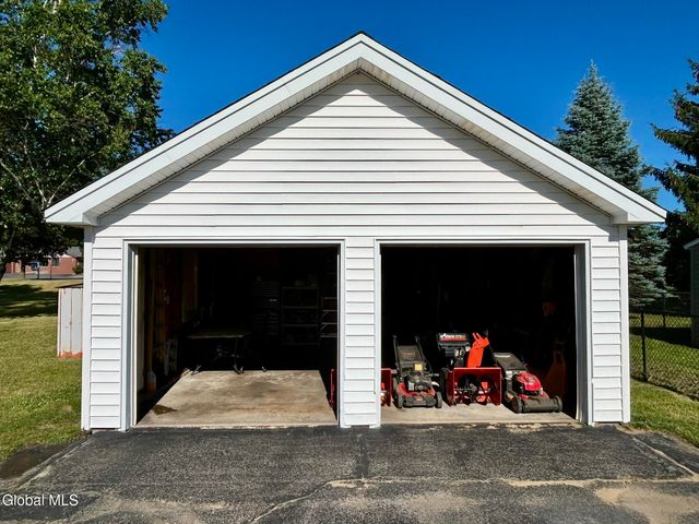 3202 Delmar Avenue, Rotterdam, NY 12306