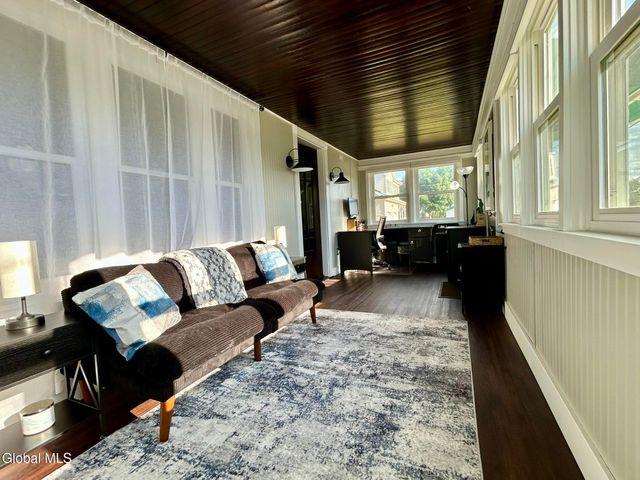 3202 Delmar Avenue, Rotterdam, NY 12306