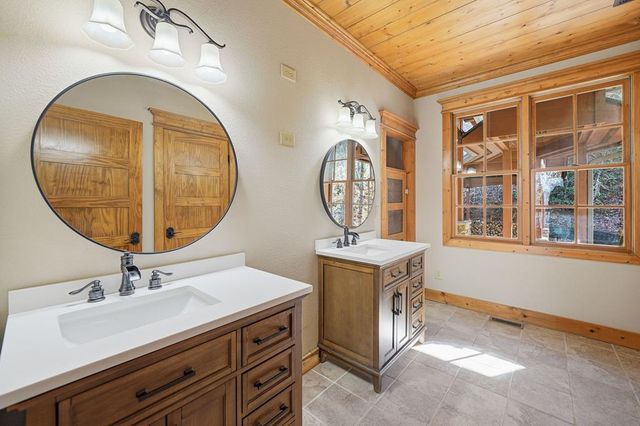 355 Mealer Road, Ellijay, GA 30536