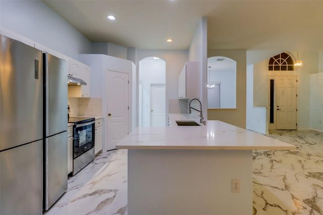 207 TAYLOR BAY LANE, Brandon, FL 33510