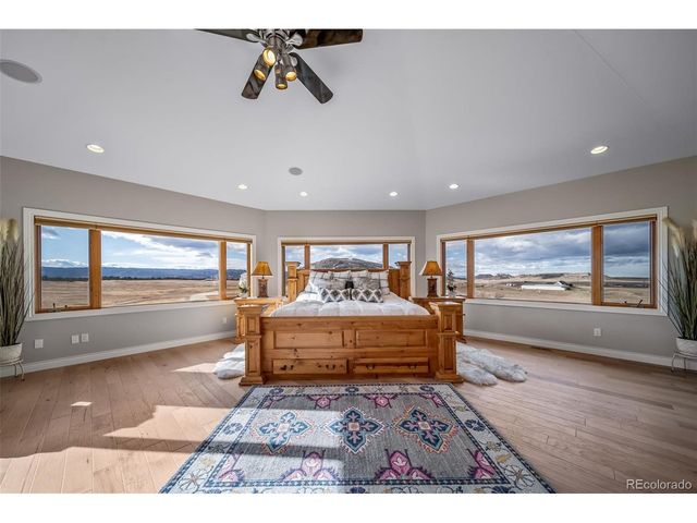 4586 Best Rd, Larkspur, CO 80118