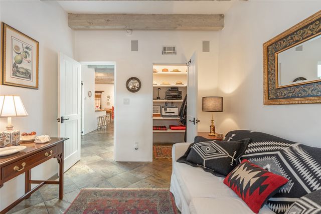 985 Agua Fria 101, Santa Fe, NM 87501