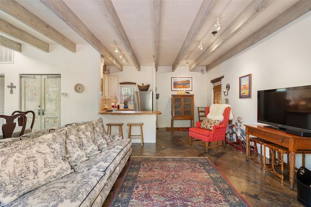985 Agua Fria 101, Santa Fe, NM 87501