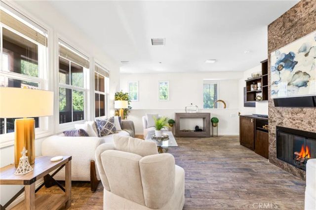 118 Coral Rose, Irvine, CA 92603