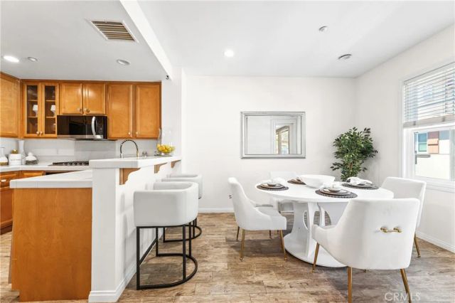 118 Coral Rose, Irvine, CA 92603