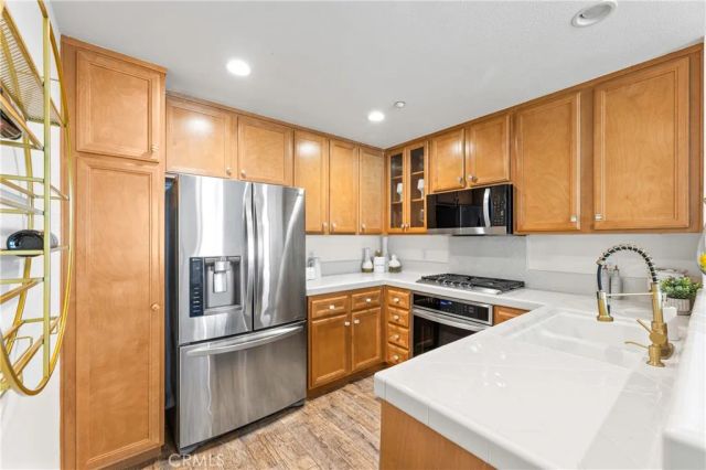 118 Coral Rose, Irvine, CA 92603