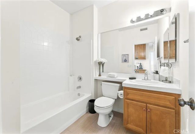 118 Coral Rose, Irvine, CA 92603