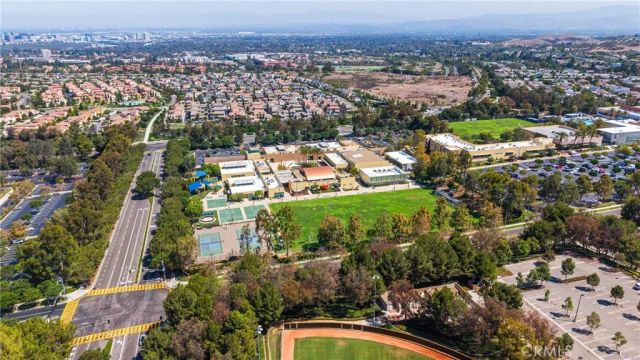 118 Coral Rose, Irvine, CA 92603
