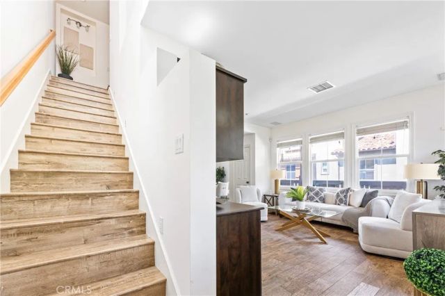 118 Coral Rose, Irvine, CA 92603