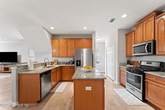 5906 GREEN POND Drive, Jacksonville, FL 32258