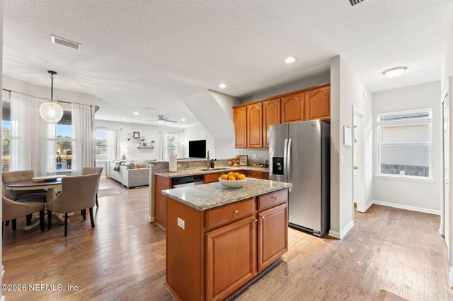 5906 GREEN POND Drive, Jacksonville, FL 32258