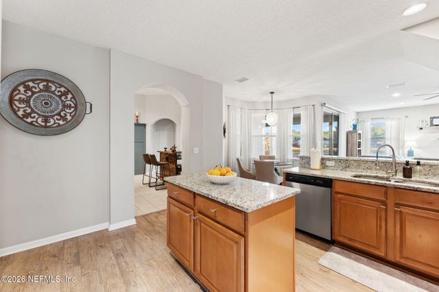 5906 GREEN POND Drive, Jacksonville, FL 32258