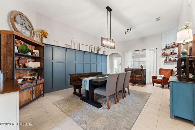 5906 GREEN POND Drive, Jacksonville, FL 32258