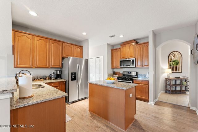 5906 GREEN POND Drive, Jacksonville, FL 32258