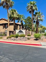 231 West Horizon Ridge Parkway 2813, Henderson, NV 89012
