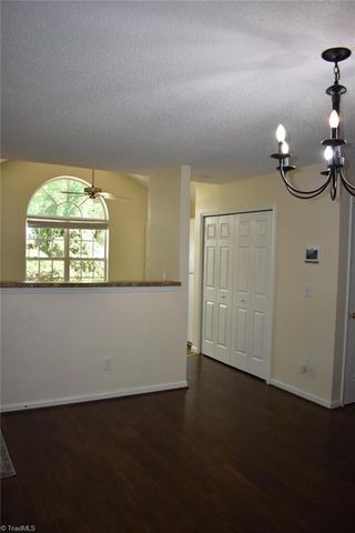 22 Pickwick Place, Greensboro, NC 27407