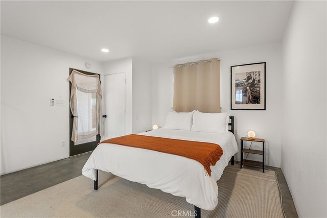 61537 La Jolla, Joshua Tree, CA 92252