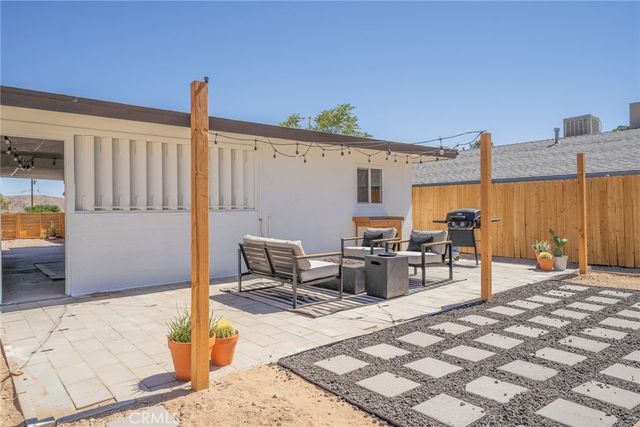 61537 La Jolla, Joshua Tree, CA 92252