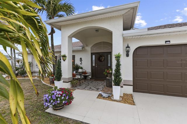 303 NE 13TH AVENUE, Cape Coral, FL 33909