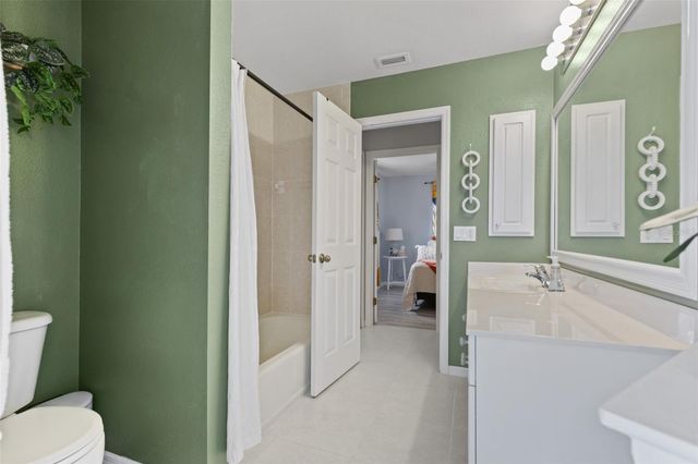 303 NE 13TH AVENUE, Cape Coral, FL 33909